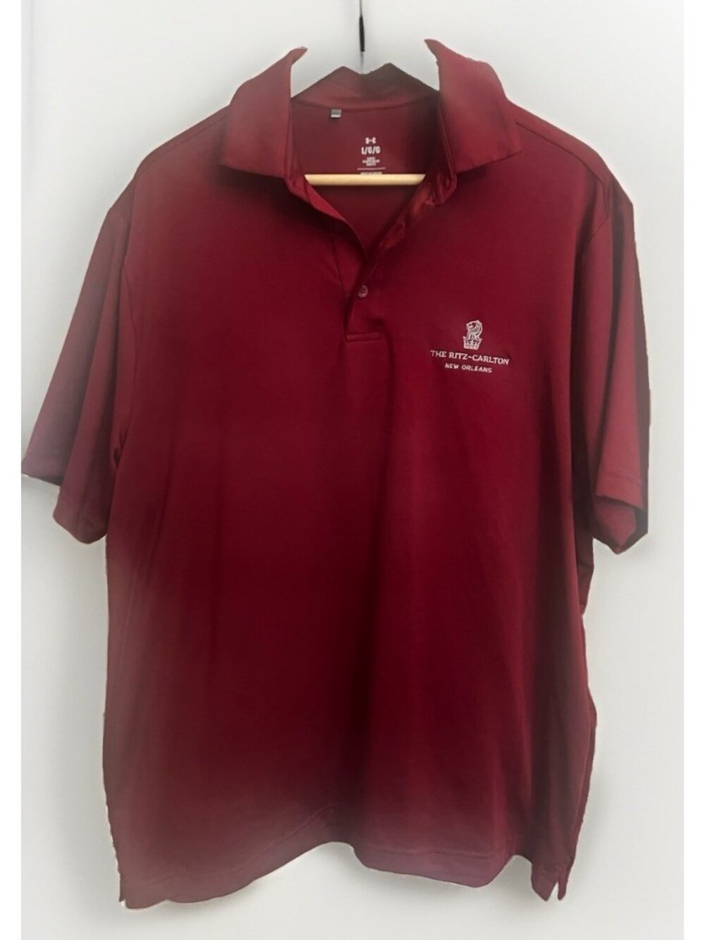 Under Armour The Ritz-Carlton Red Polo Shirt Size Large.     H